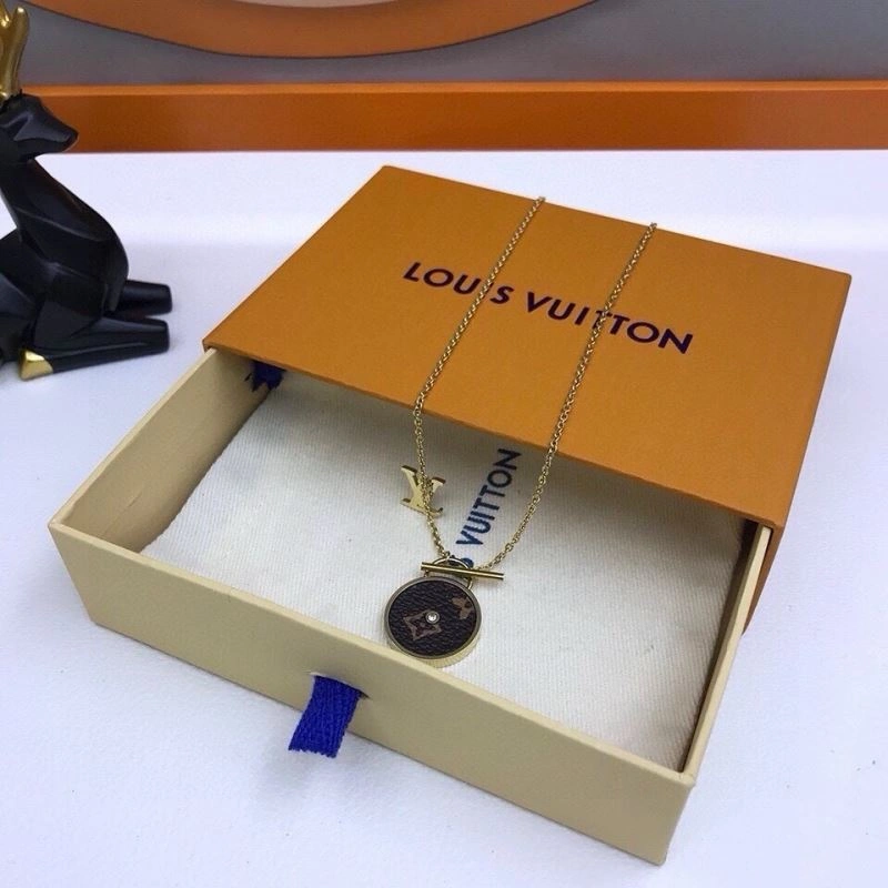 Upgraded Louis Vuitton Necklaces 268365