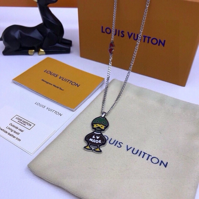 Neat Louis Vuitton Necklaces 268368