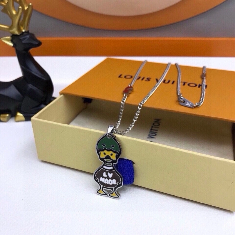 Neat Louis Vuitton Necklaces 268368