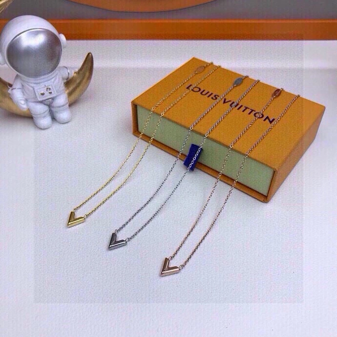 Louis Vuitton Necklaces Reliable 268367
