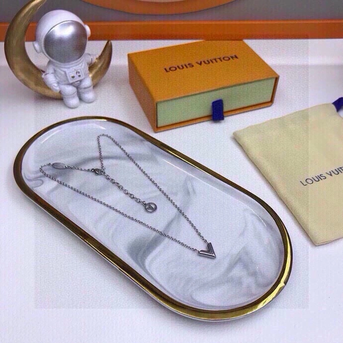 Louis Vuitton Necklaces Reliable 268367