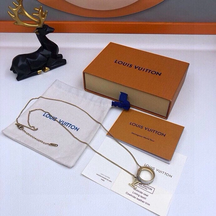 SunProtective Louis Vuitton Necklaces 268358