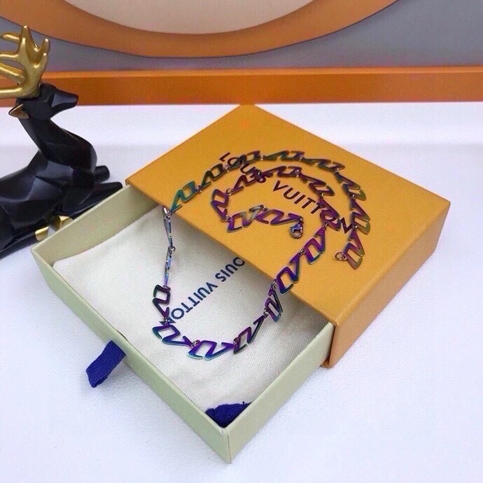 Louis Vuitton Necklaces EasyCare 268352