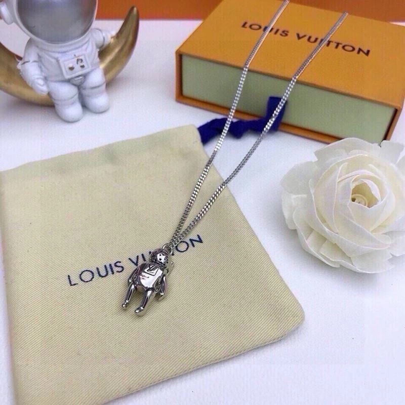Louis Vuitton Necklaces Timeless 268345