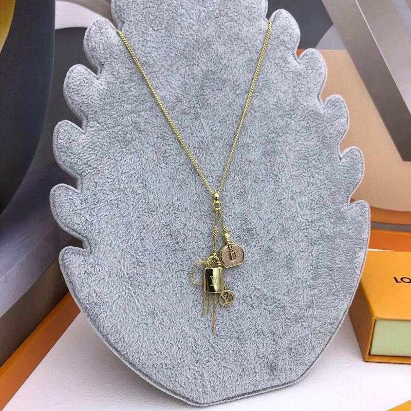Sporty Louis Vuitton Necklaces 268339