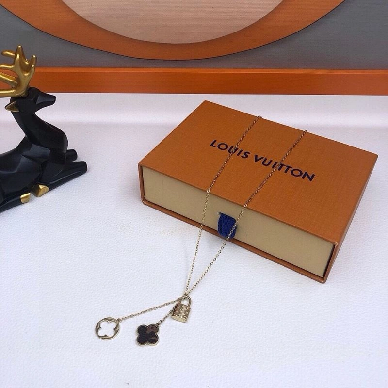 Louis Vuitton Necklaces DailyWear 268344
