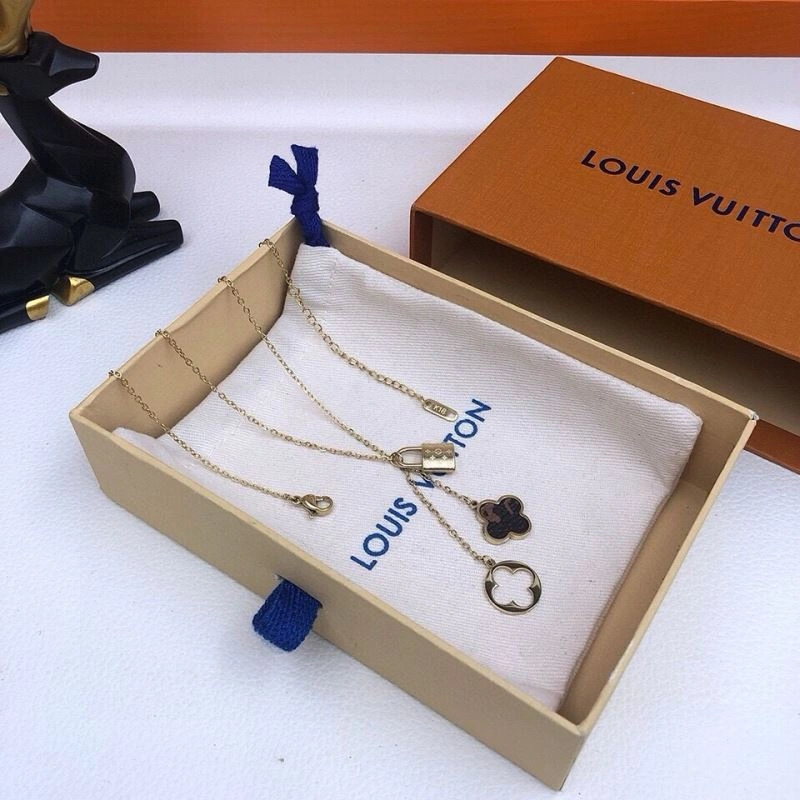 Louis Vuitton Necklaces DailyWear 268344