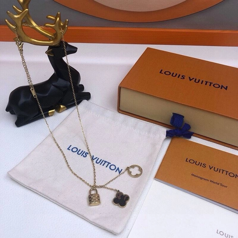 Louis Vuitton Necklaces DailyWear 268344