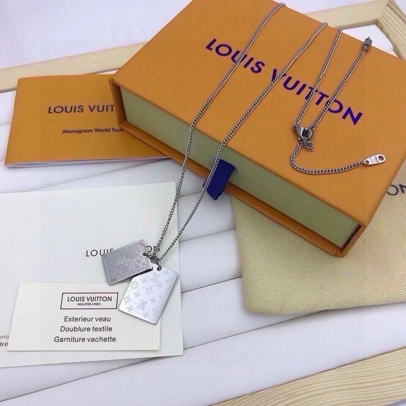 WrinkleFree Louis Vuitton Necklaces 268334