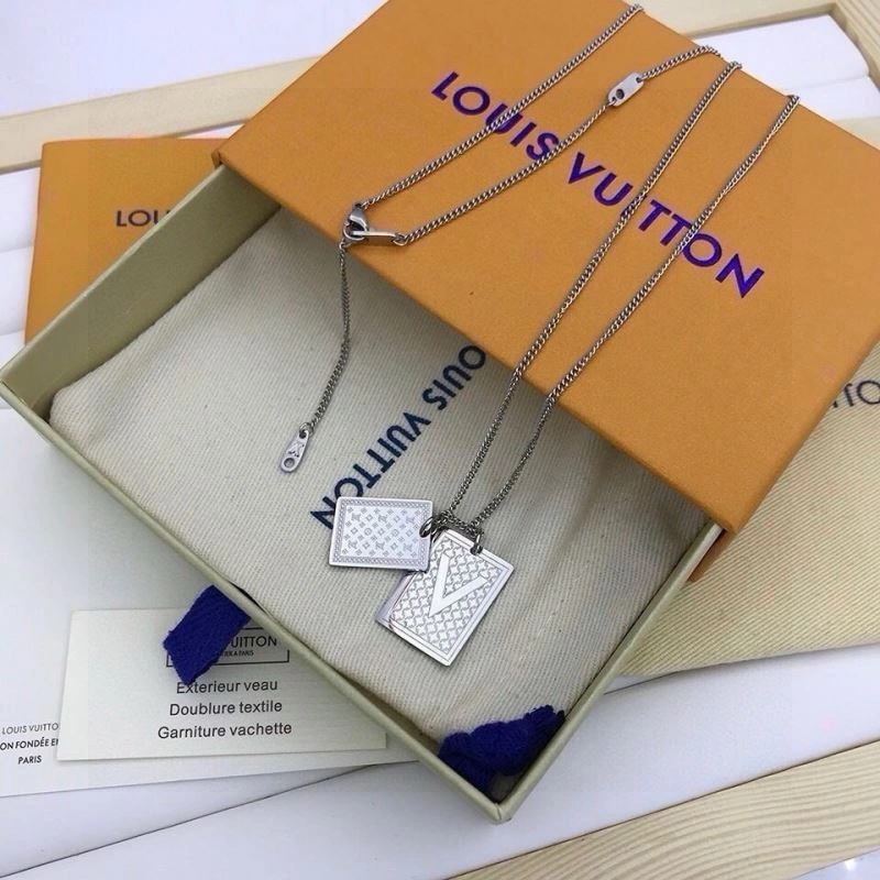 WrinkleFree Louis Vuitton Necklaces 268334