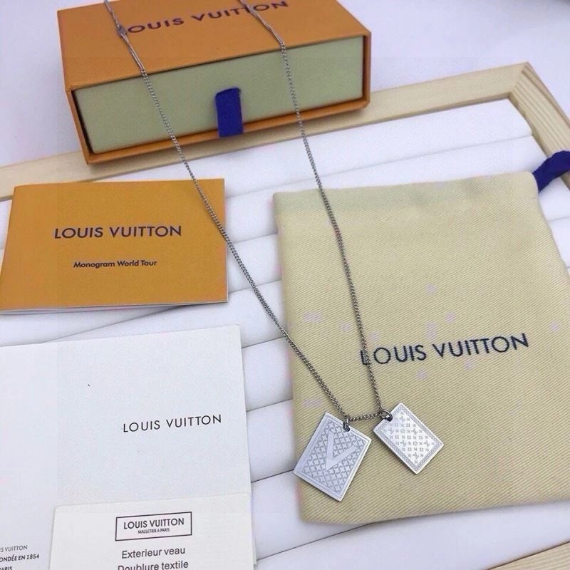 WrinkleFree Louis Vuitton Necklaces 268334