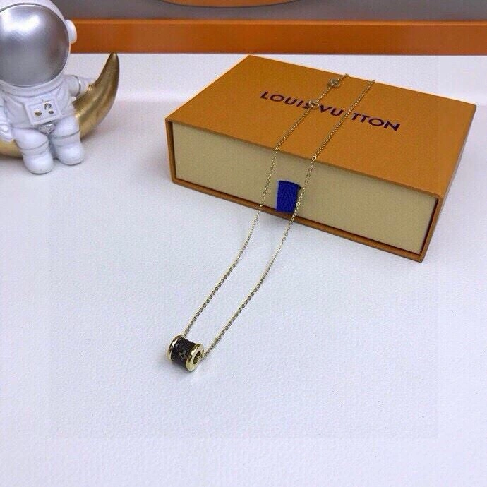 Reliable Louis Vuitton Necklaces 268332