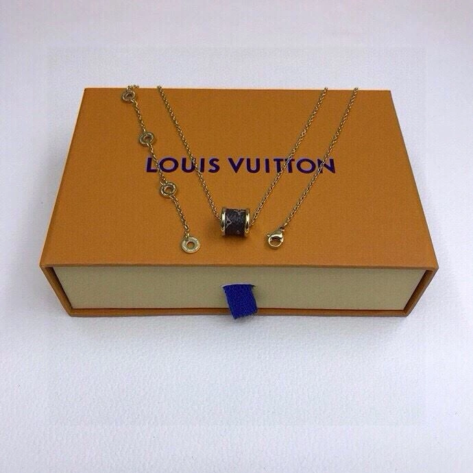 Reliable Louis Vuitton Necklaces 268332