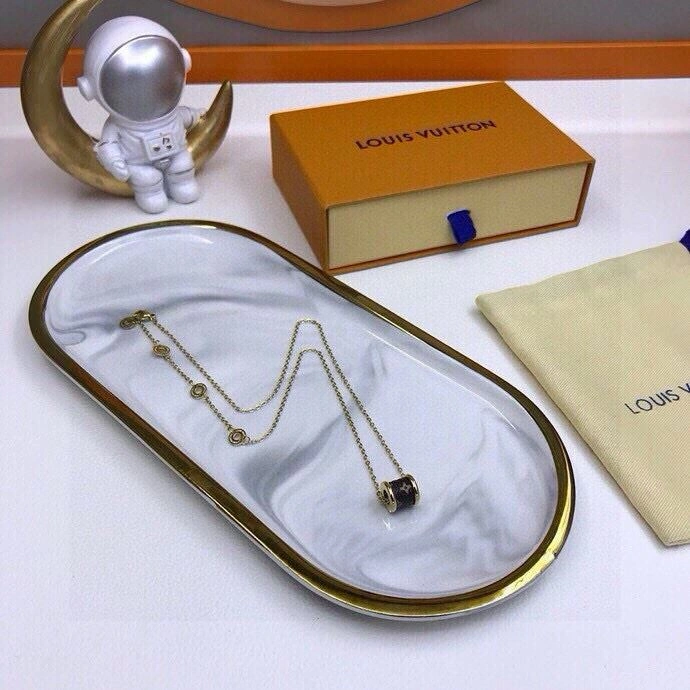 Reliable Louis Vuitton Necklaces 268332