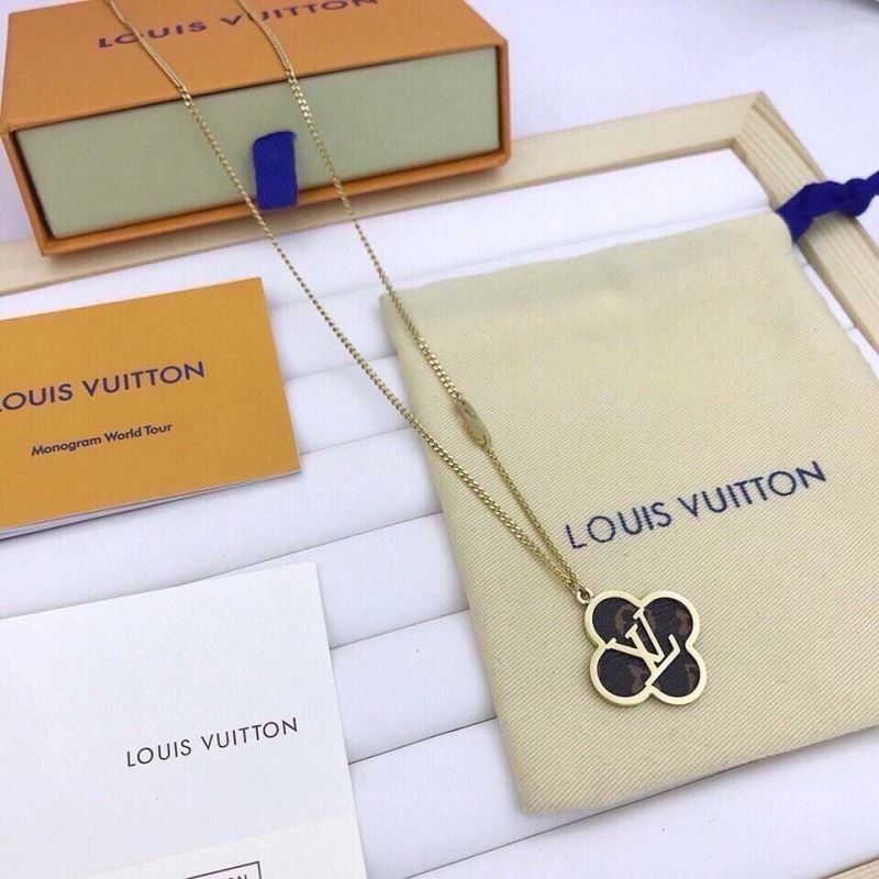 Stylish Louis Vuitton Necklaces 268327