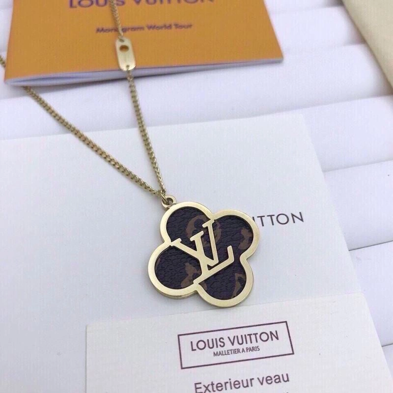 Stylish Louis Vuitton Necklaces 268327