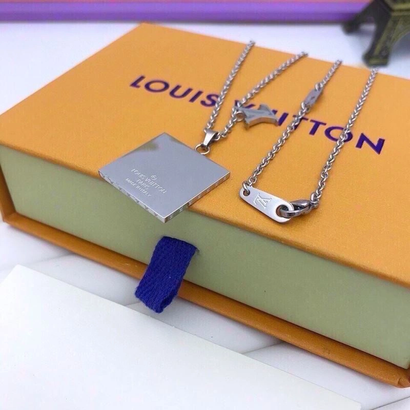 Louis Vuitton Necklaces Functional 268326