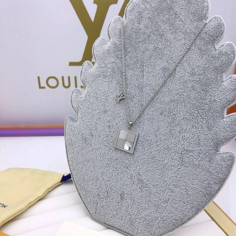 Louis Vuitton Necklaces Functional 268326