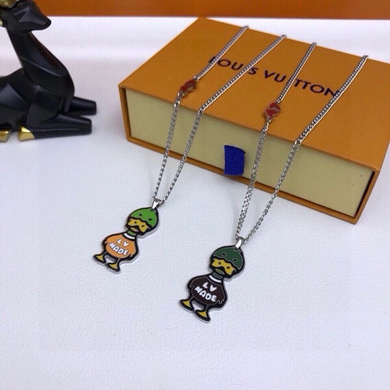 Supportive Louis Vuitton Necklaces 268323