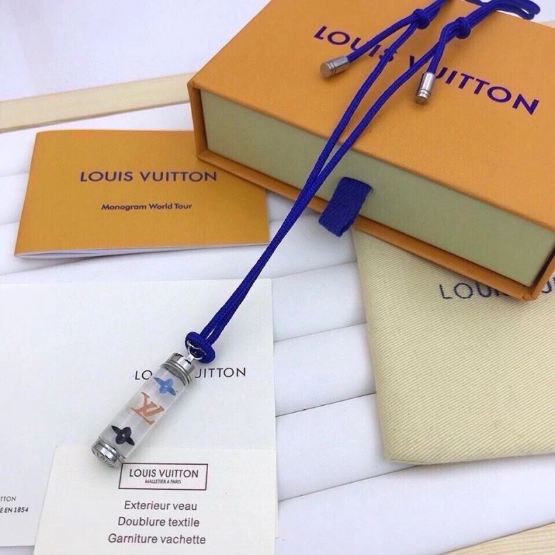 Refined Louis Vuitton Necklaces 268322