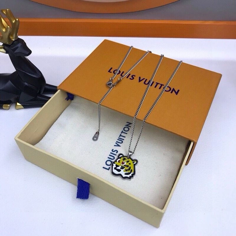 Louis Vuitton Necklaces EyeCatching 268314