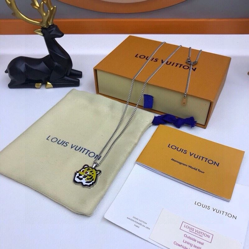 Louis Vuitton Necklaces EyeCatching 268314