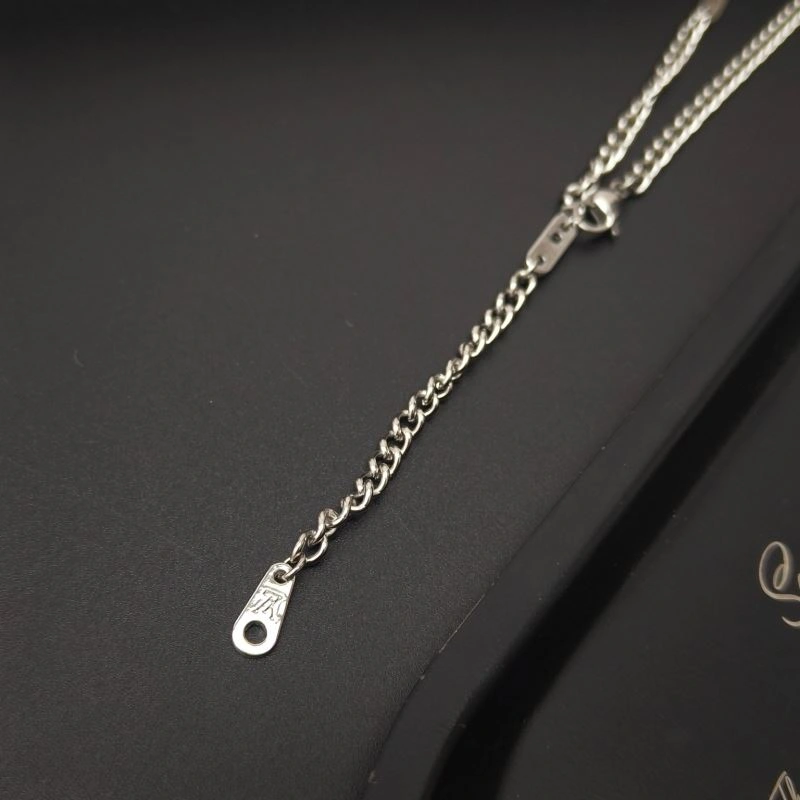 FastDry Louis Vuitton Necklaces 268309