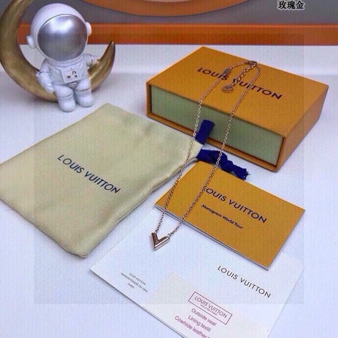 Chic Louis Vuitton Necklaces 268303