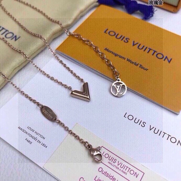 Chic Louis Vuitton Necklaces 268303