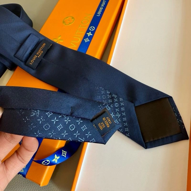 Louis Vuitton Neckties SunProtective 268522