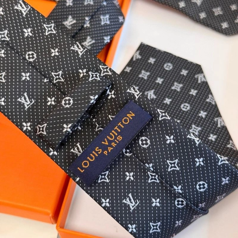 Flexible Louis Vuitton Neckties 268539