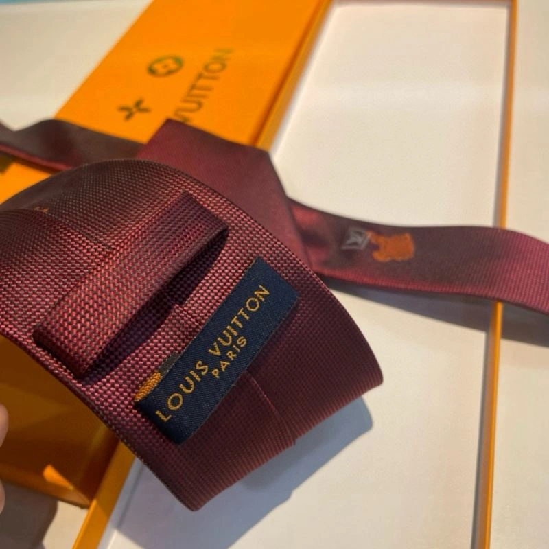 Neat Louis Vuitton Neckties 268505