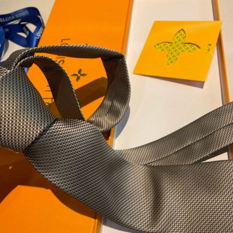 Louis Vuitton Neckties Practical 268485