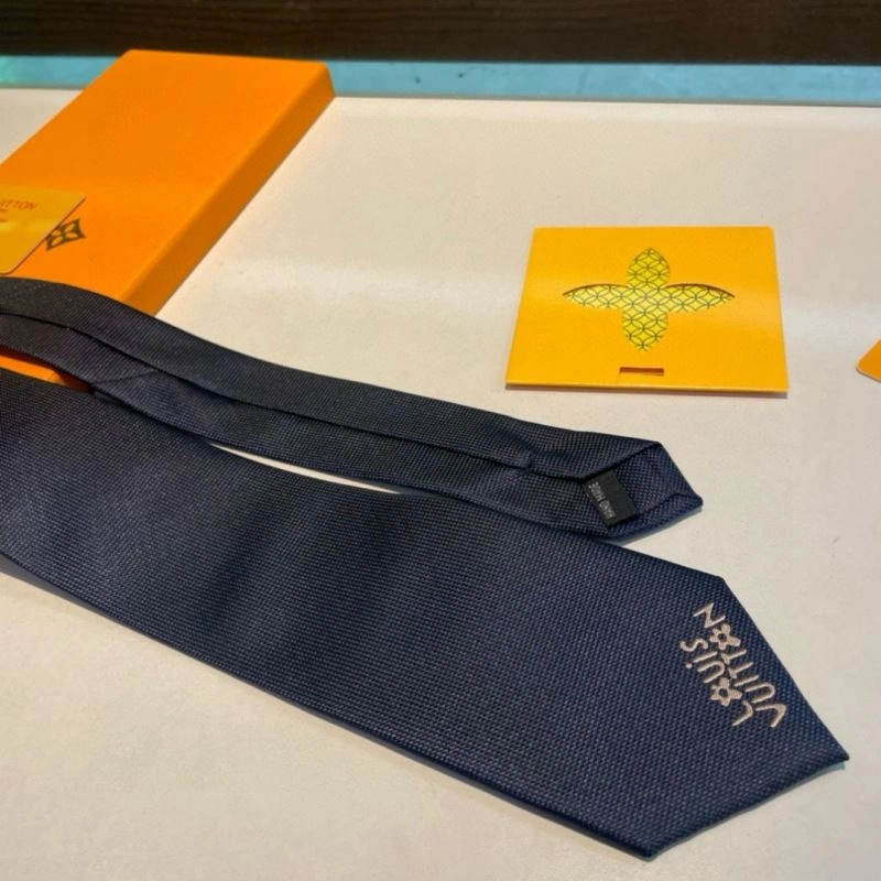 Louis Vuitton Neckties Supportive 268466