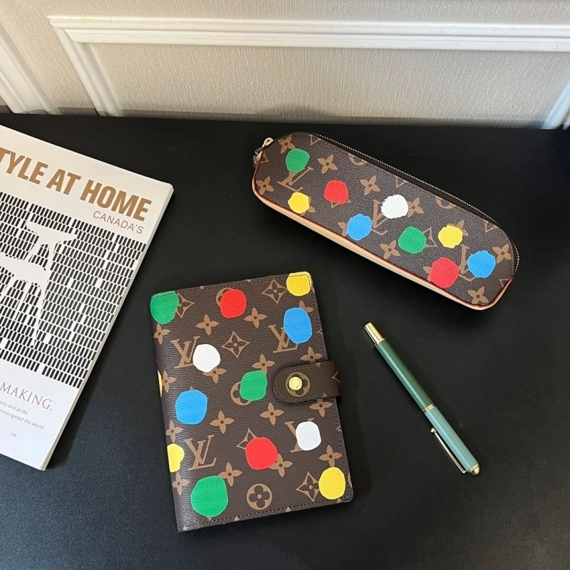 Elegant Louis Vuitton Notepads 269089