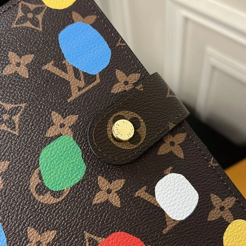 Elegant Louis Vuitton Notepads 269089