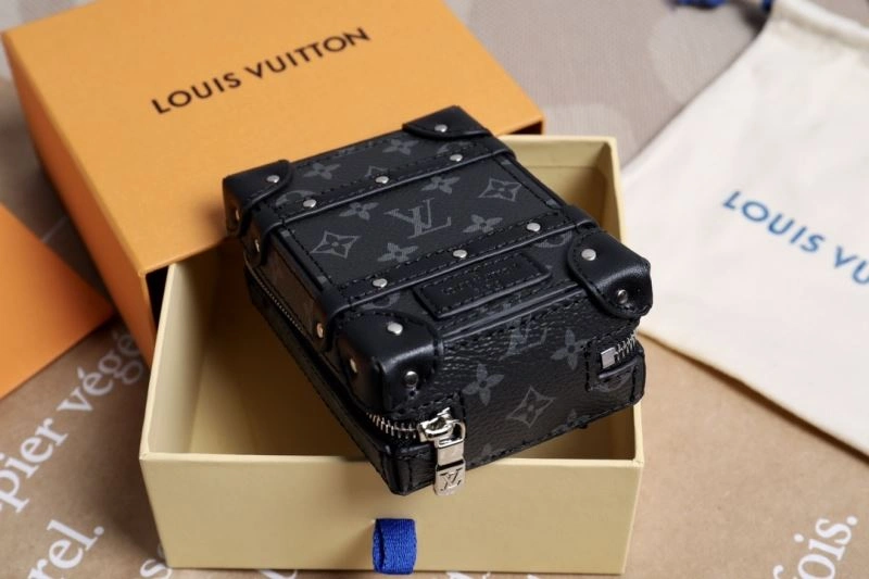 Louis Vuitton Ornaments Contemporary 269862
