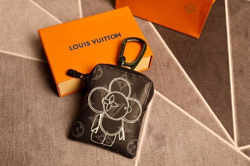 Louis Vuitton Ornaments Lightweight 269856