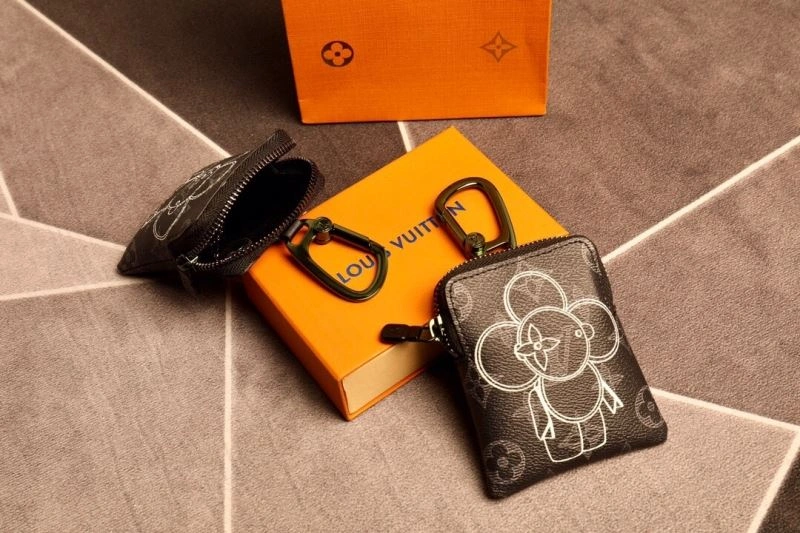 Louis Vuitton Ornaments Lightweight 269856