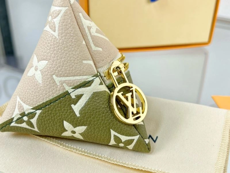 Louis Vuitton Ornaments FlexibleFit 269865