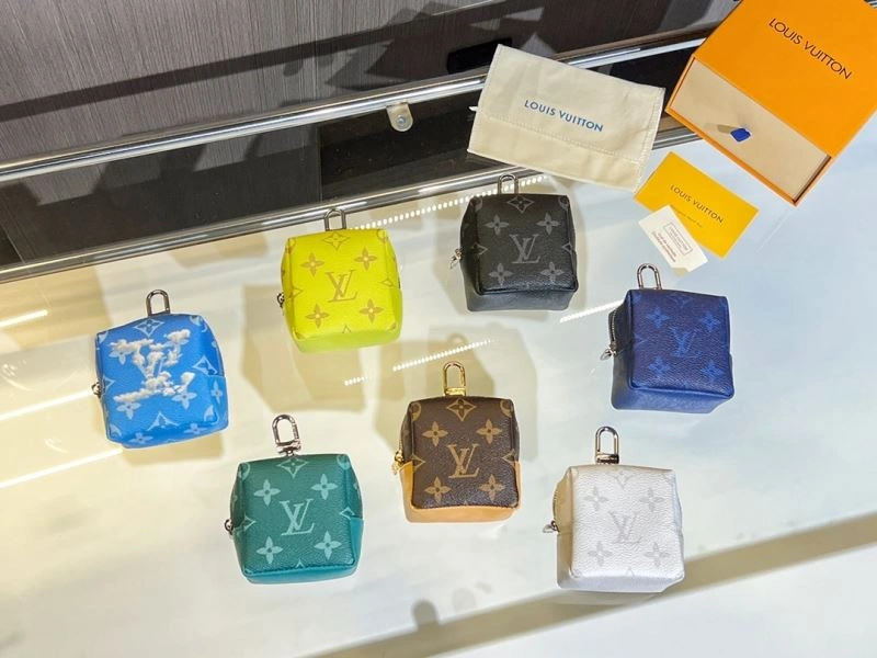SportInspired Louis Vuitton Ornaments 269820