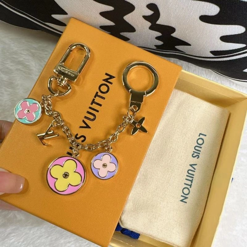 Louis Vuitton Ornaments Trendy 269804
