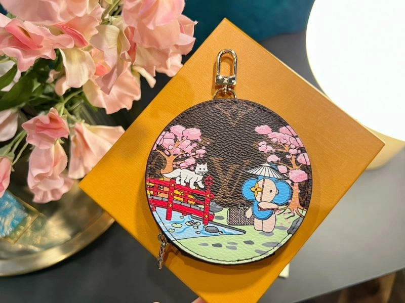 NewStyle Louis Vuitton Ornaments 269785