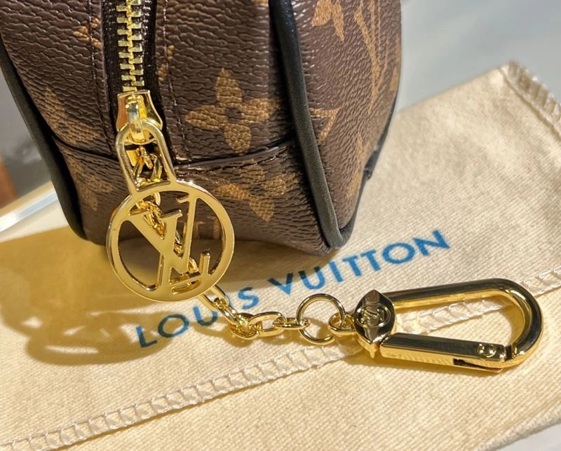 Timeless Louis Vuitton Ornaments 269780