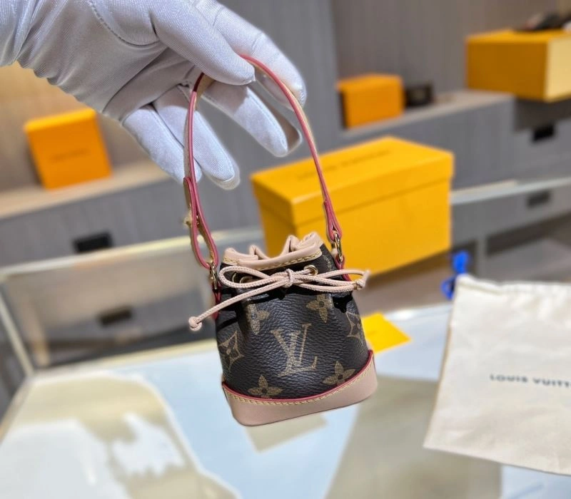 Louis Vuitton Ornaments Sustainable 269772