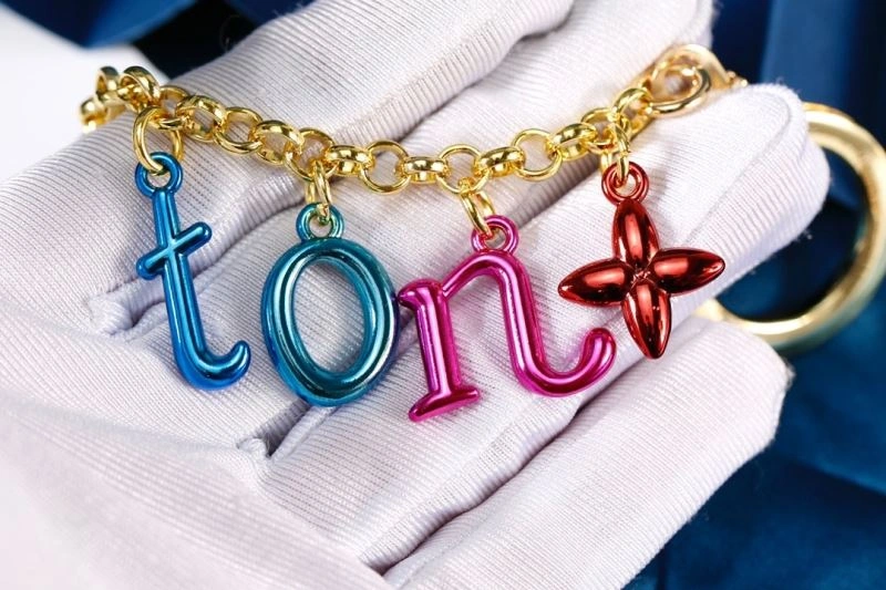 Soft Louis Vuitton Ornaments 270407
