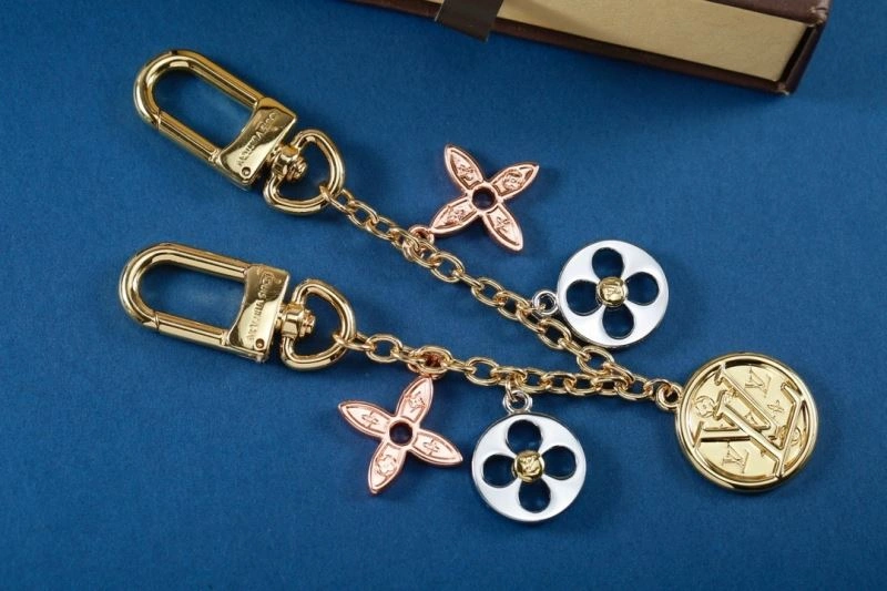Versatile Louis Vuitton Ornaments 270400