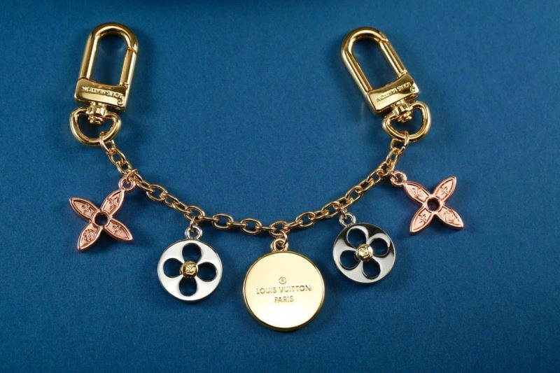 Versatile Louis Vuitton Ornaments 270400