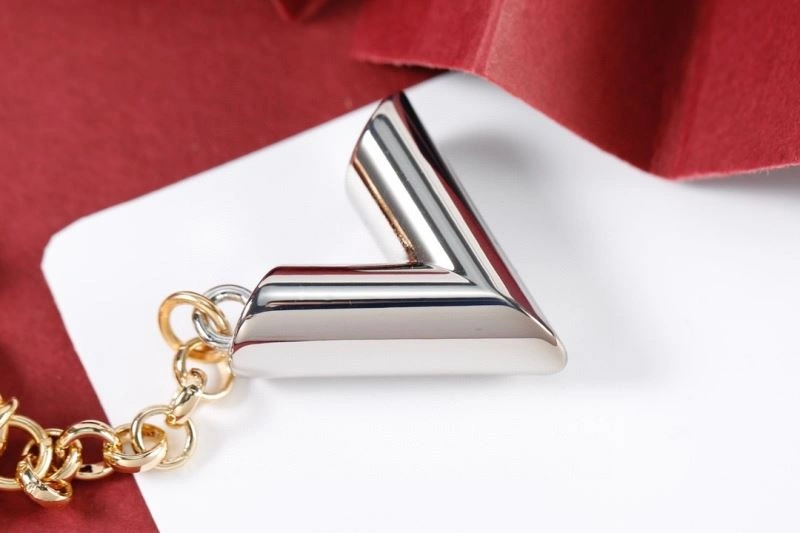 Sophisticated Louis Vuitton Ornaments 270389