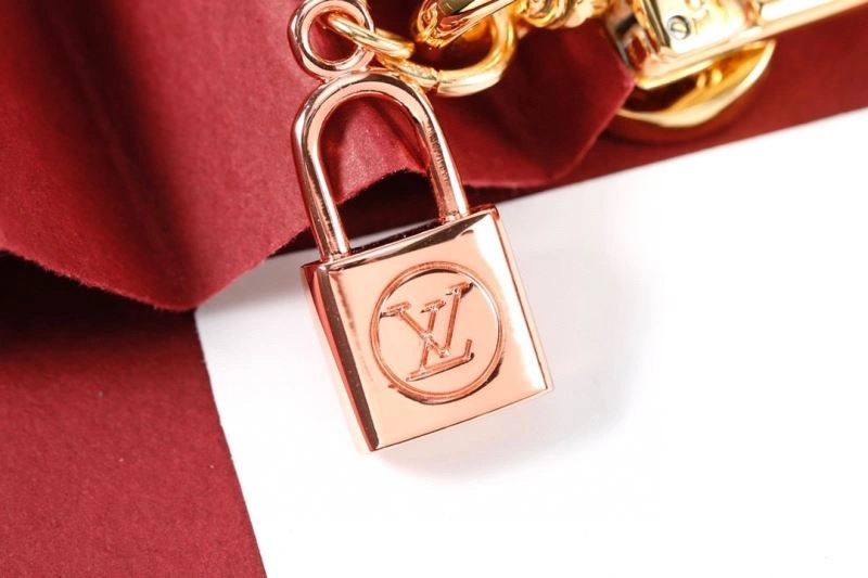 Sophisticated Louis Vuitton Ornaments 270389